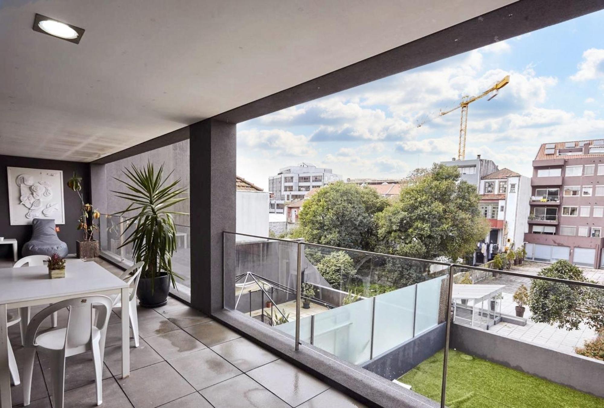 Modern 100m² + Balcony Apartamento *