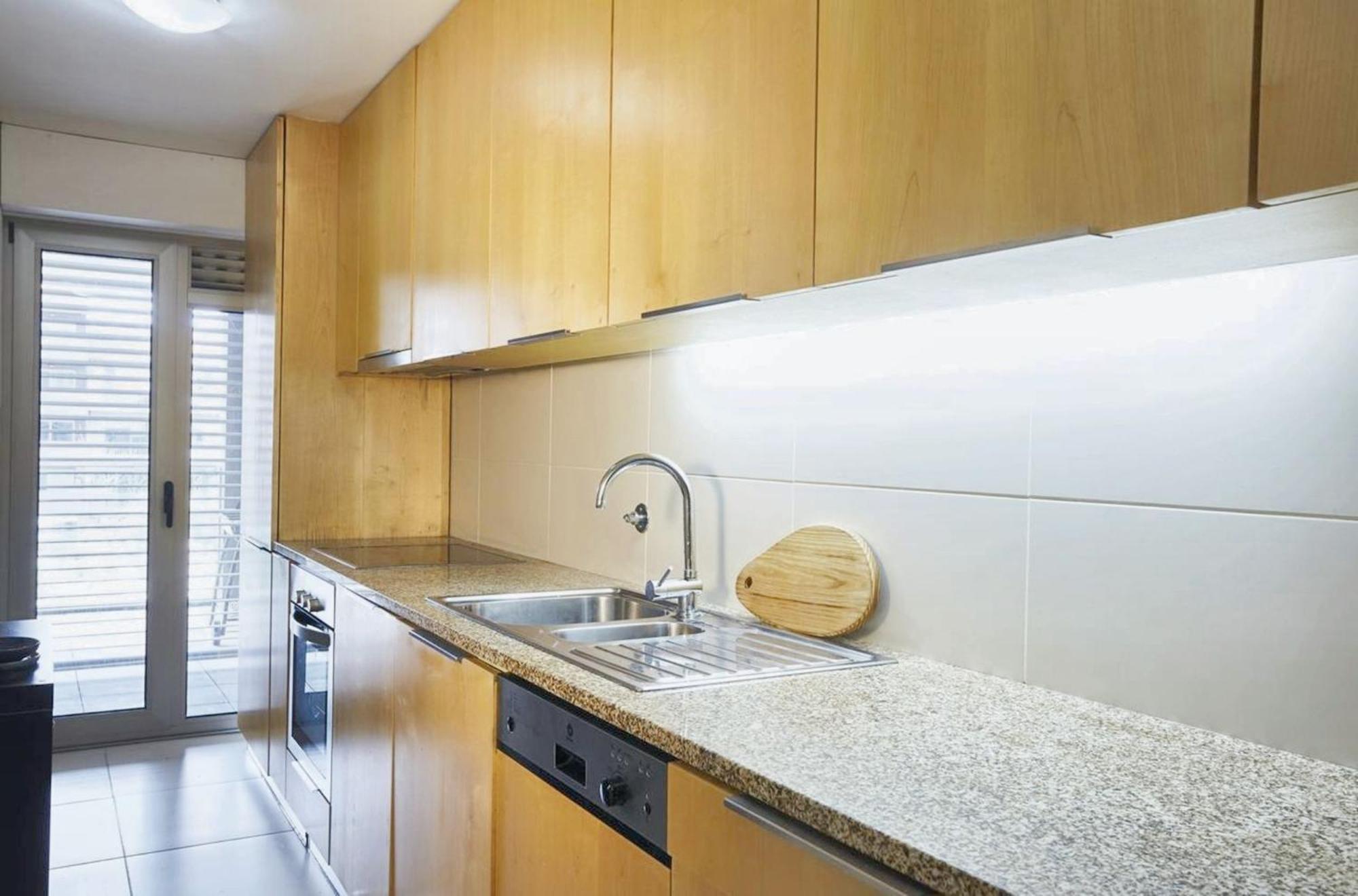 Modern 100m² + Balcony Oporto